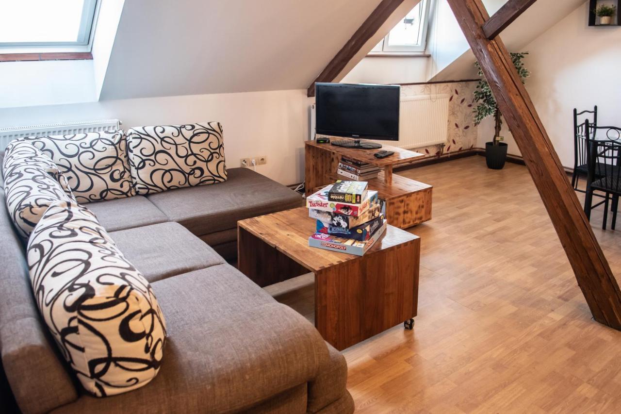 Podkrovni Apartman S Vyhledem Na Namesti Lomnice nad Lužnicí Exteriör bild